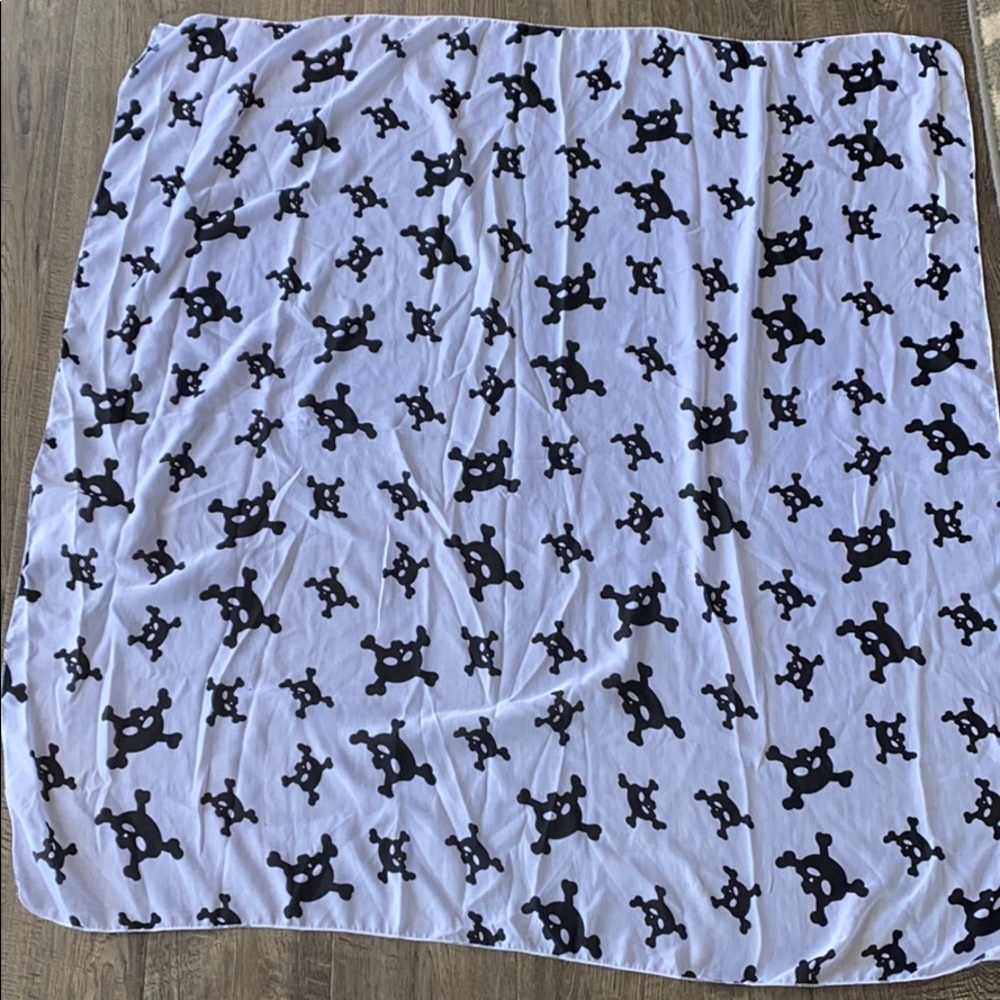 Skull n Crossbones Scarf 30”x 38”
